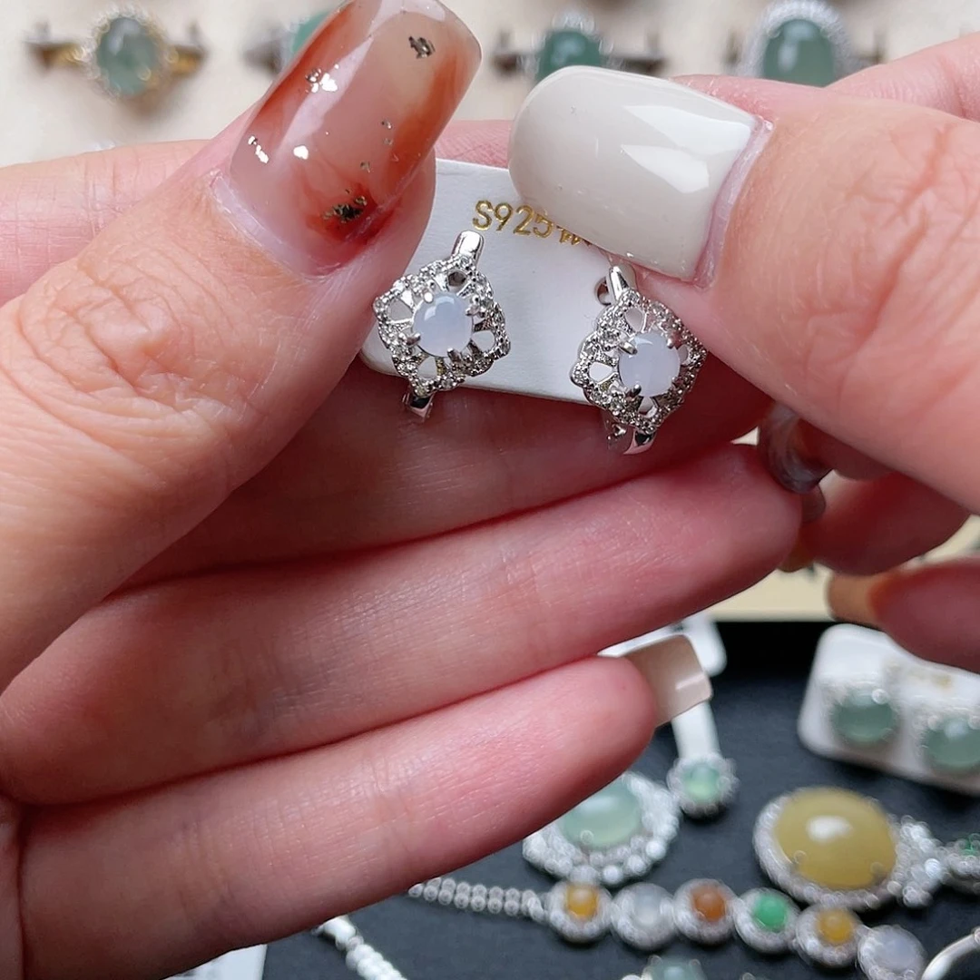 翡翠戒指未镶嵌耳钉