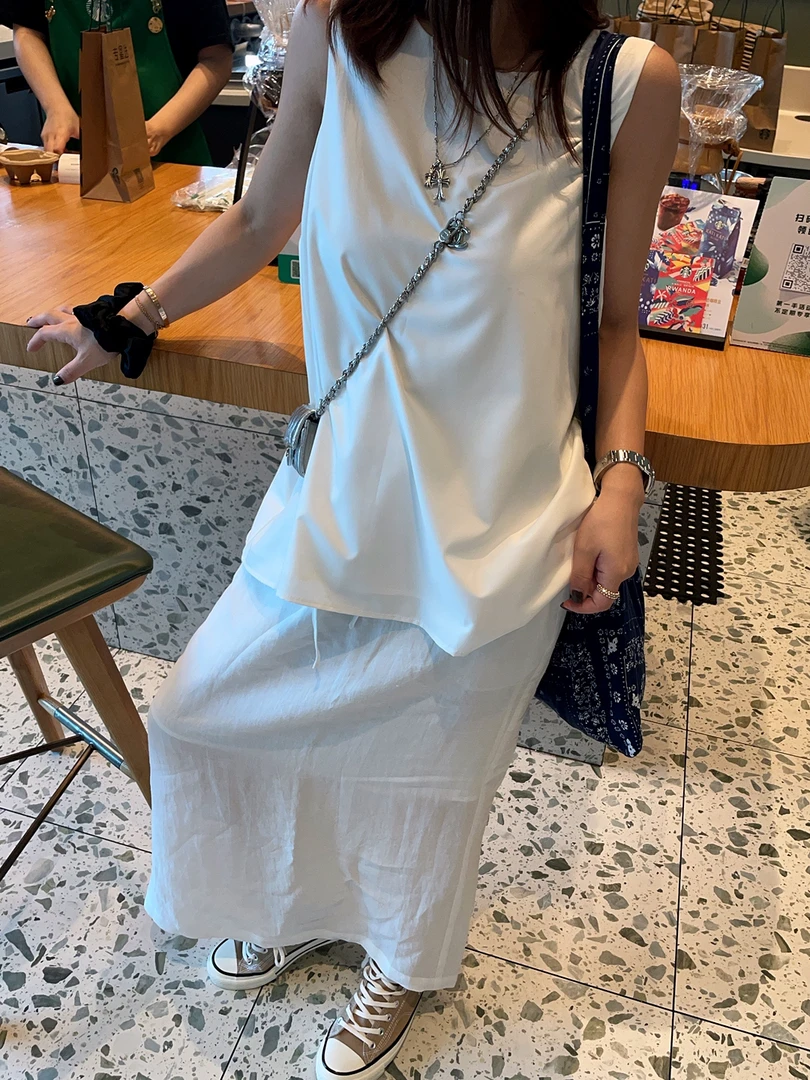 后背扭结无袖背心 法式慵懒老钱风气质露背上衣