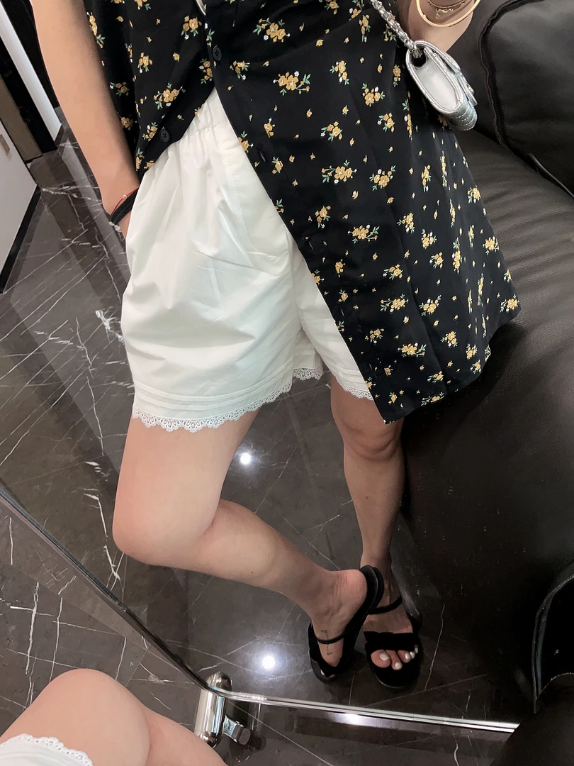 蕾丝花边拼接短裤 A字阔腿裤宽松休闲百搭热裤