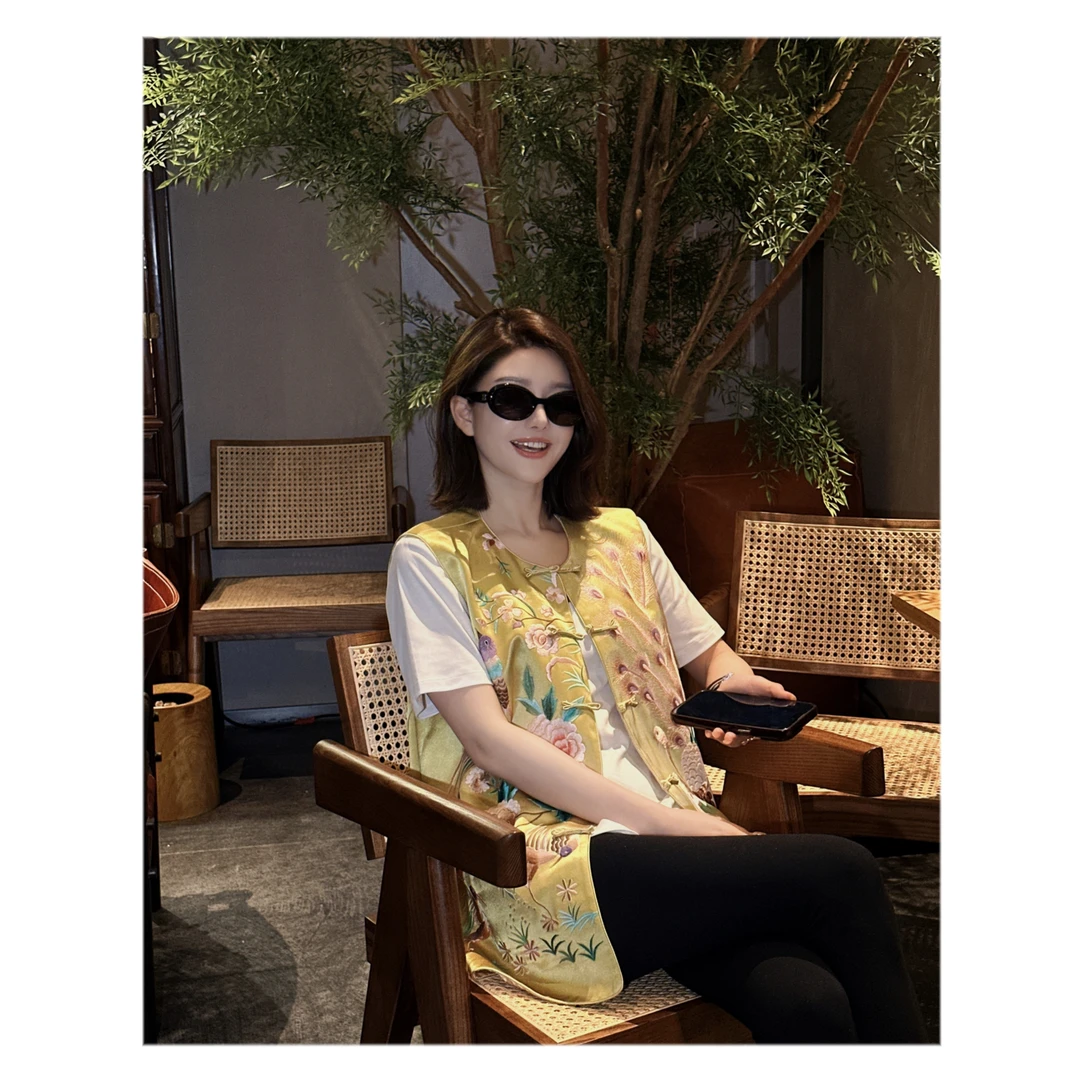 6-宝儿家BJ27624103早春穿搭新款国潮风轻奢重工刺绣真丝醋酸马甲