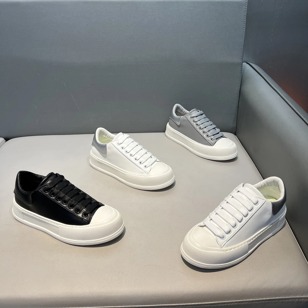 早秋新款时尚百搭板鞋简约软底舒适轻质男士潮流低帮休闲小白鞋