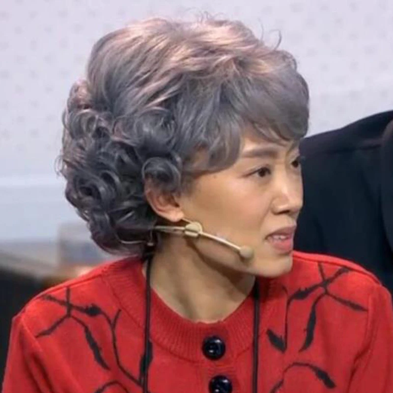 假发中老年银灰色短卷发假发女节目表演道具假发女化纤丝头套现货