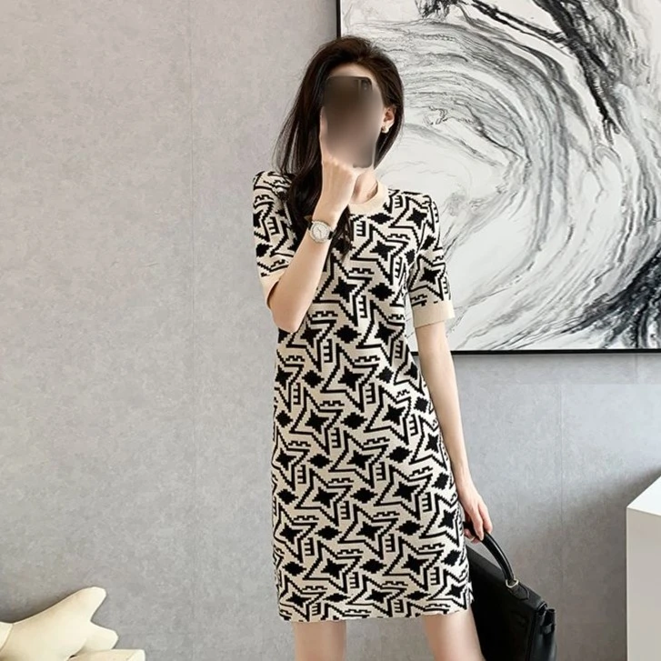 【粉丝专享】夏季女短袖连衣裙宽松显瘦修身气质圆领印花t恤裙612