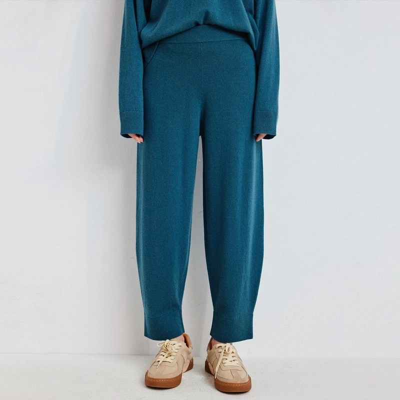 小虫居家&通勤王簰系列时髦精凹造型佰搭萝卜锥形裤-TE3QMK010