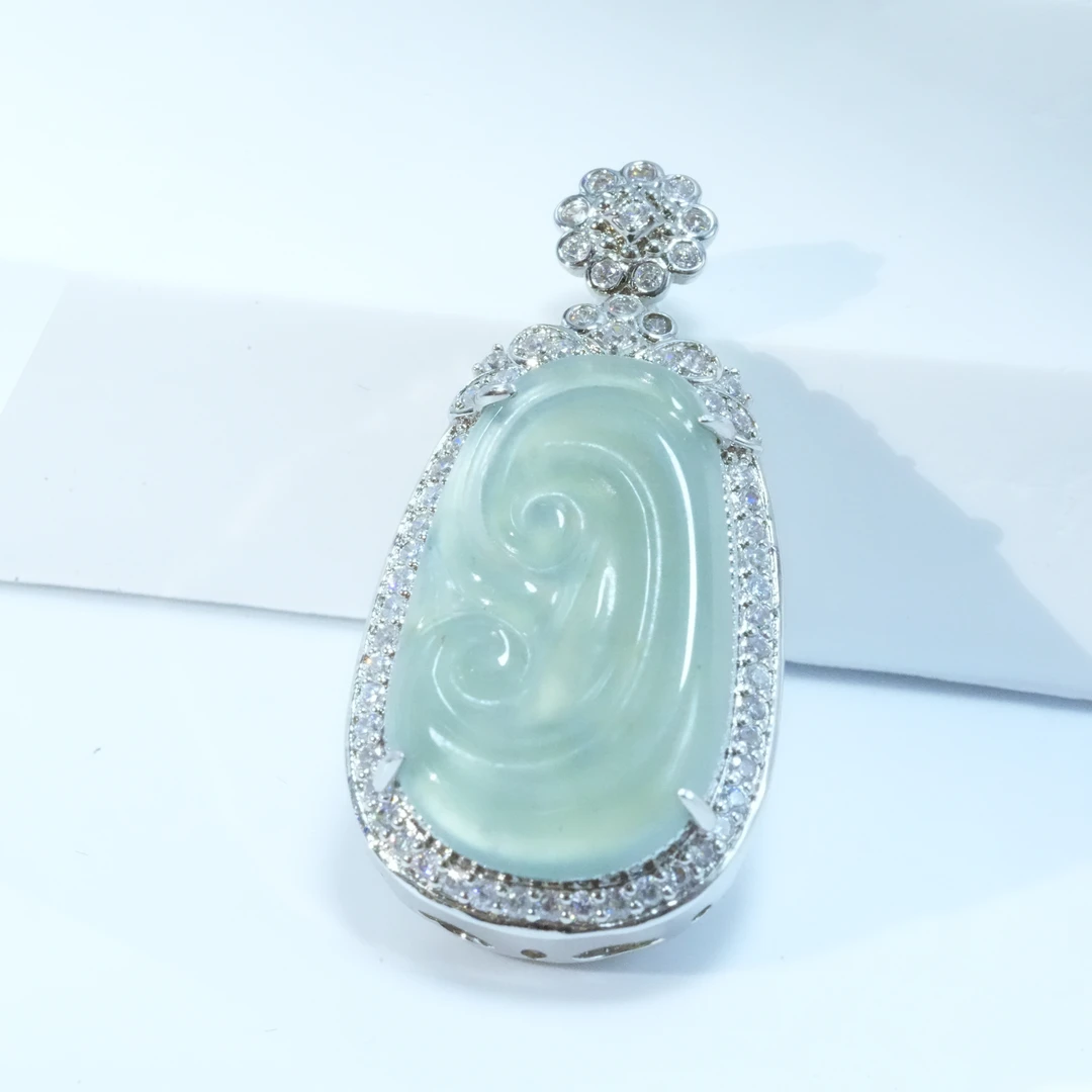 天然A货翡翠如意高吊坠多样性发一个)不含链百搭时尚