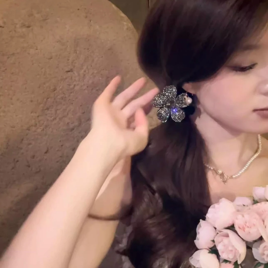 婉之恋高级感轻奢秋冬闪钻花朵发圈头绳皮筋女马尾丸子头发饰头饰