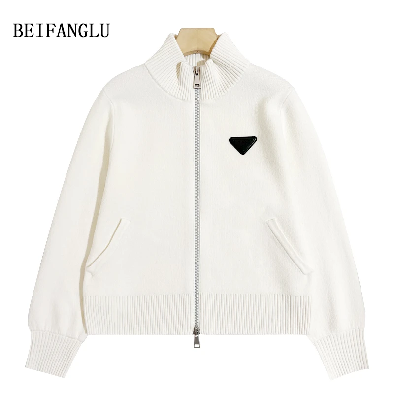 北方鹿时尚简约设计感双拉链洋气百搭立领休闲显瘦羊毛针织衫5563