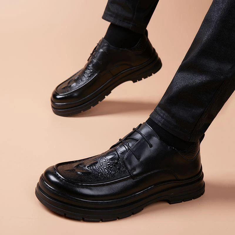 男士皮鞋头层牛皮2025新款鳄鱼纹时尚商务休闲鞋软皮软底宽脚黑色