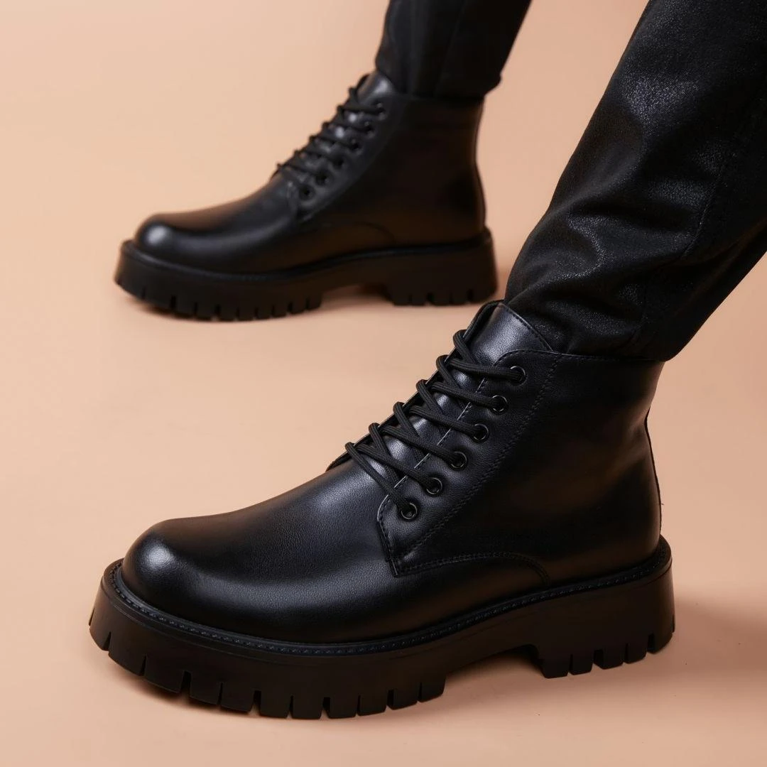 马丁靴中筒靴男2025新款春秋黑色工装靴中帮真牛皮英伦风内增高