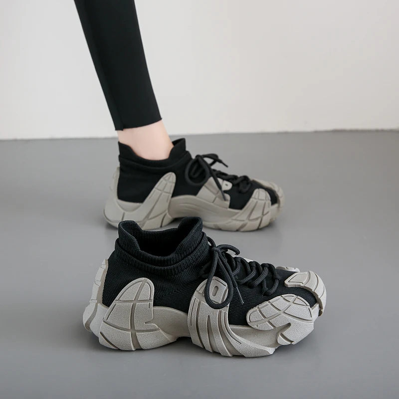 系带潮流飞织女士老爹鞋网红休闲袜子鞋百搭透气软底防滑厚底潮鞋