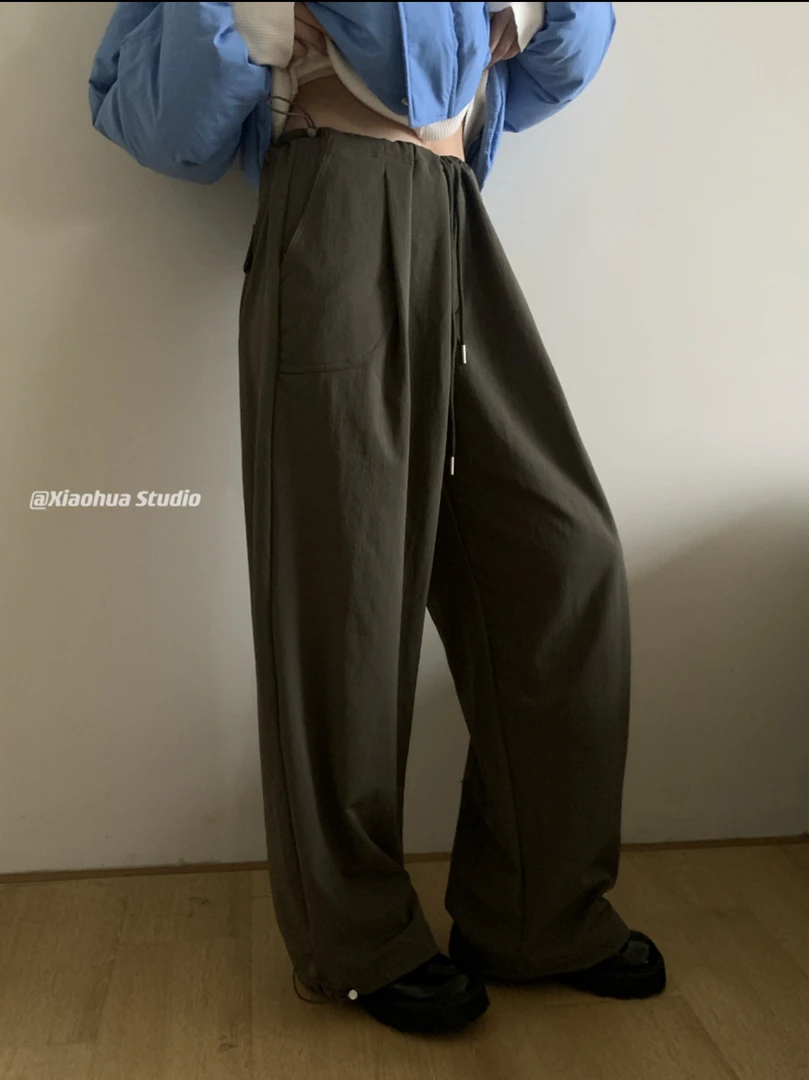 灰绿色高腰抽绳直筒裤