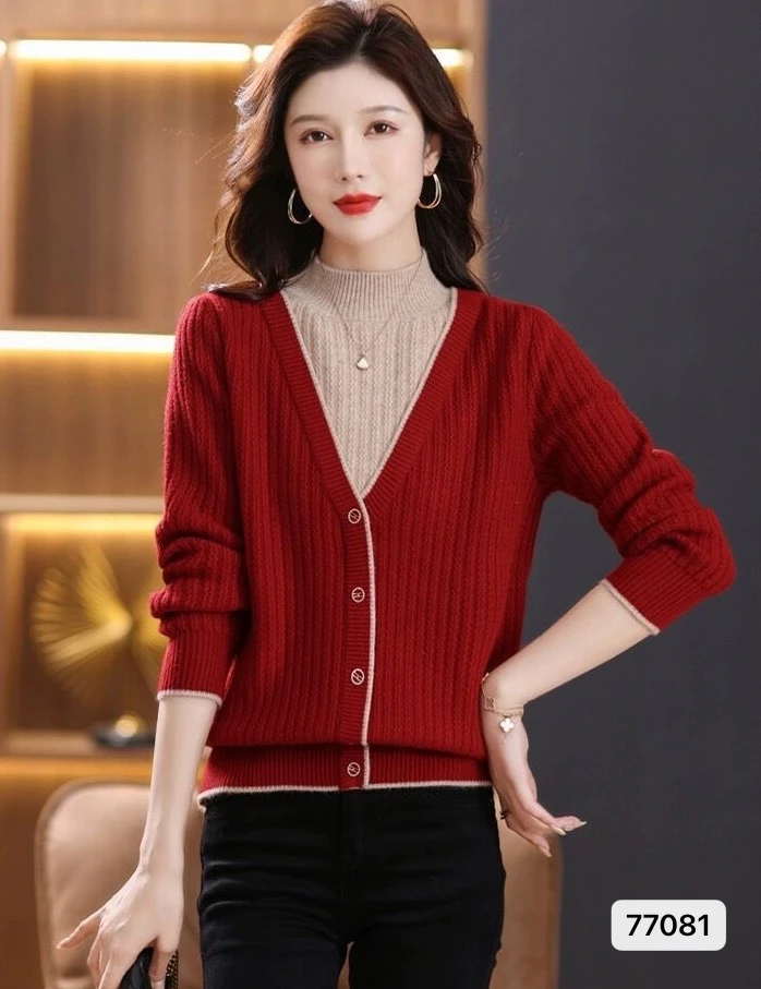 新款女士毛衣加厚打底衫女秋冬季假两件套针织衫女上衣保暖衣百搭