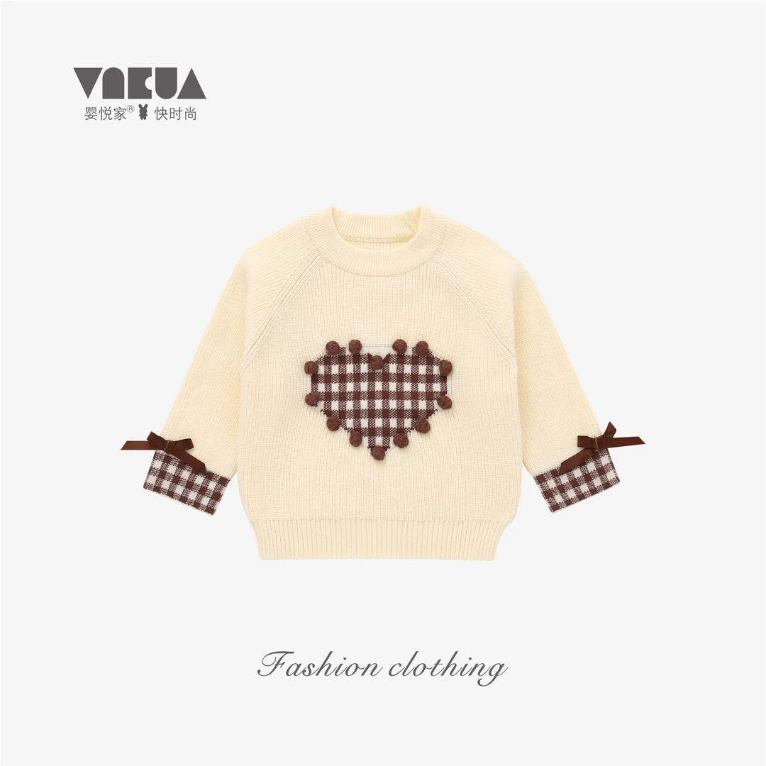 婴悦家春秋款女宝宝时尚洋气百搭爱心满满针织套头毛衣 93082