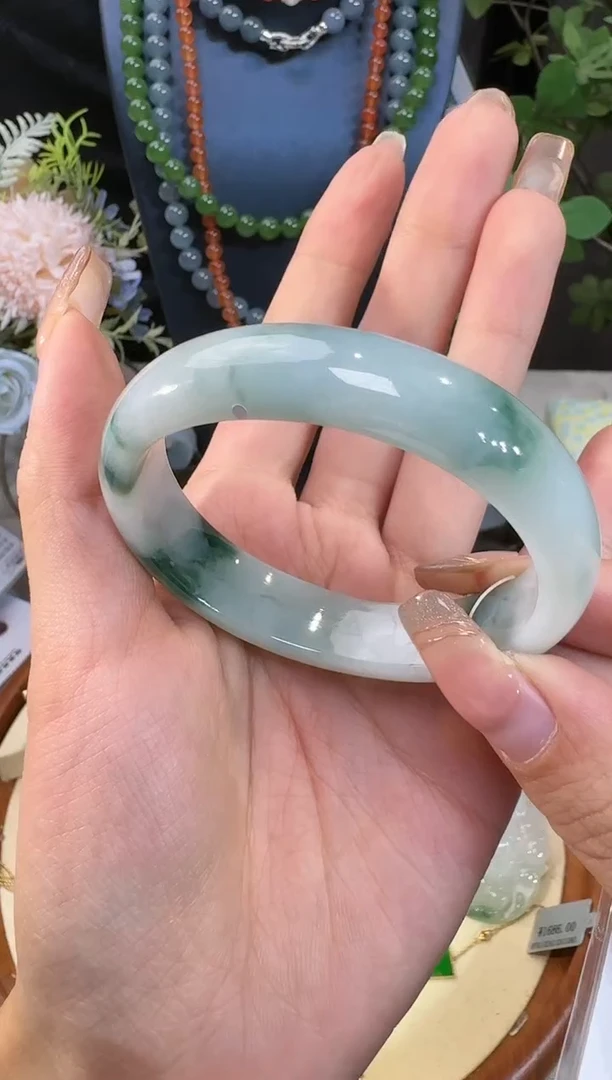 【闪购商品】翡翠手镯未镶嵌手镯