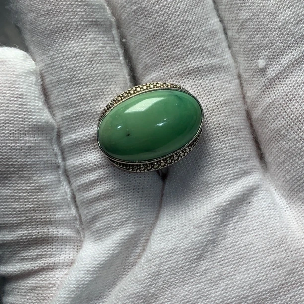 精美菜籽黄女款戒指  戒面尺寸13*20mm 稀有品种颜色艳丽精致女款