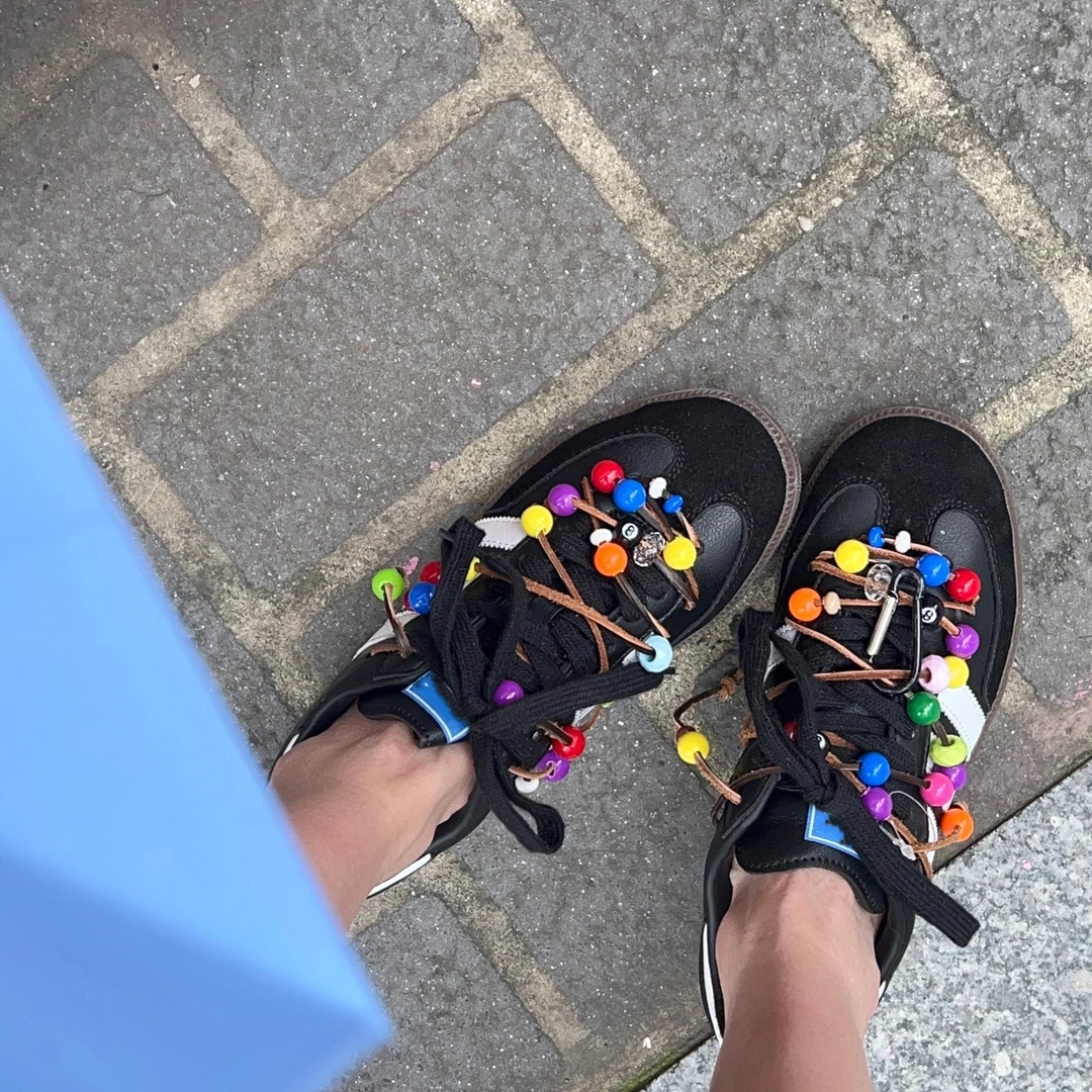 【陶陶推荐】秋季新款 设计师款 饰品彩虹糖 百搭舒适休闲鞋 W1088