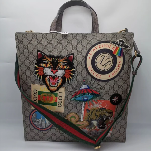 95新 GUCCI/古驰 98新 16094  古驰 虎头老花徽章印花 托特包肩带