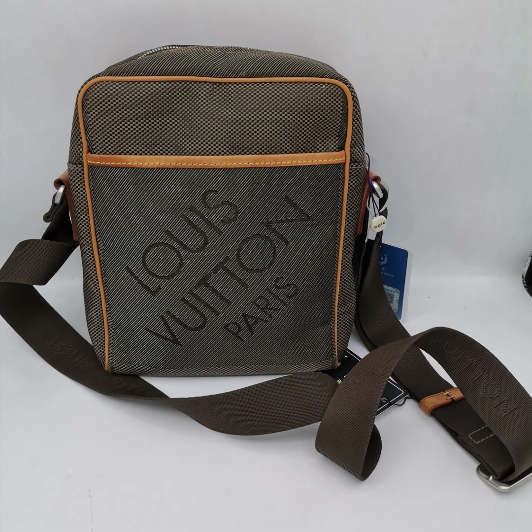 95新 LouisVuitton/路易威登 95新 17294 LV 帆布 斜挎包陆军系列