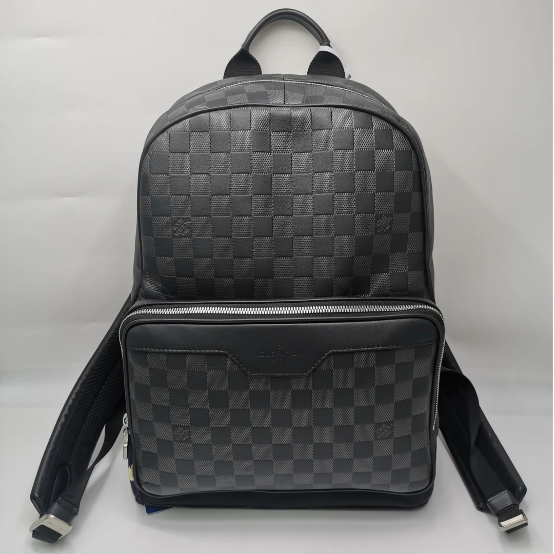 95新 LouisVuitton/路易威登 98新17585 LV黑棋盘格全皮双肩包