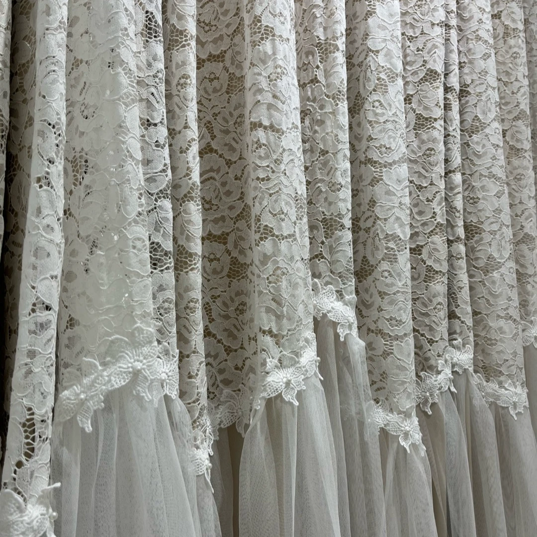 窗帘新款法式蕾丝公主风拼接花边布纱一体成品定制遮光窗帘