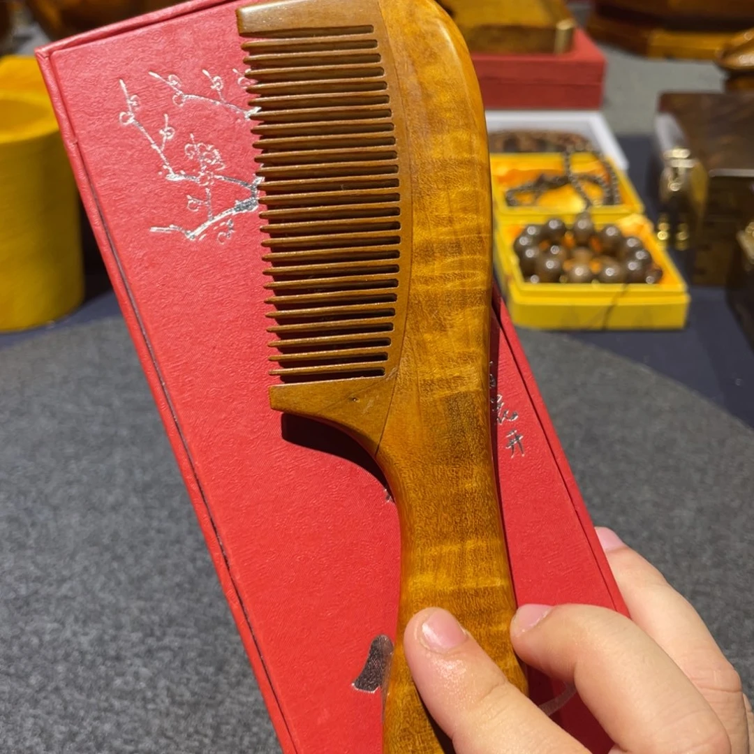 金丝楠木美人梳子