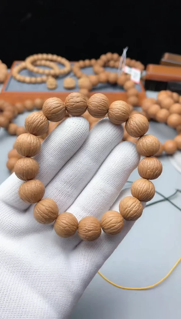 【闪购商品】猴头核桃手串凤羽14.5