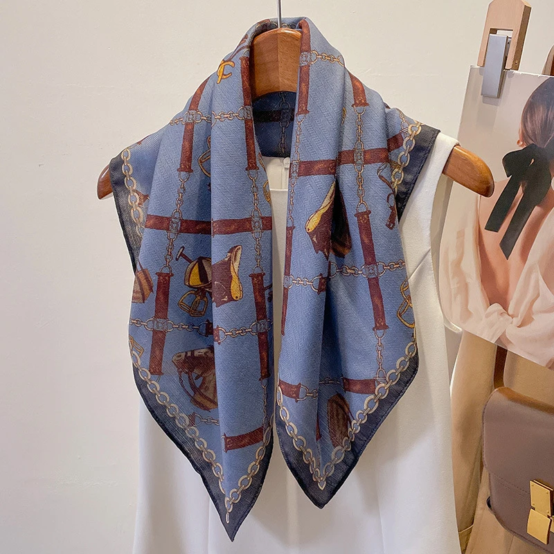 韩国几何气质小方巾围巾围脖装饰职业领巾2024春季丝巾外搭披肩女