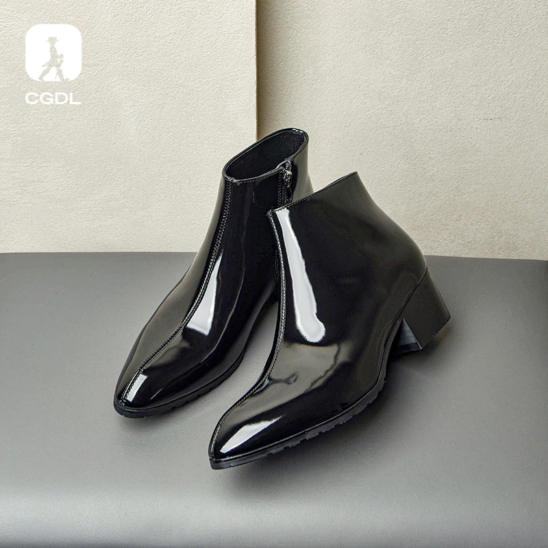 村哥迪郎小众简约亮皮尖头短靴男士秋冬季加绒真皮侧拉链高跟靴子