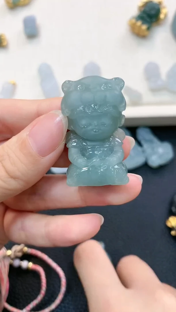 【闪购商品】翡翠吊坠(不含链)未镶嵌r207