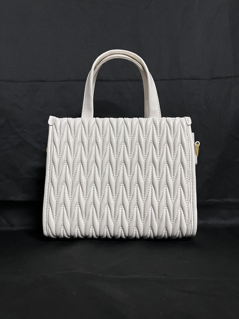 LQ-WITH-QUEEN真皮女包褶皱小托特白色