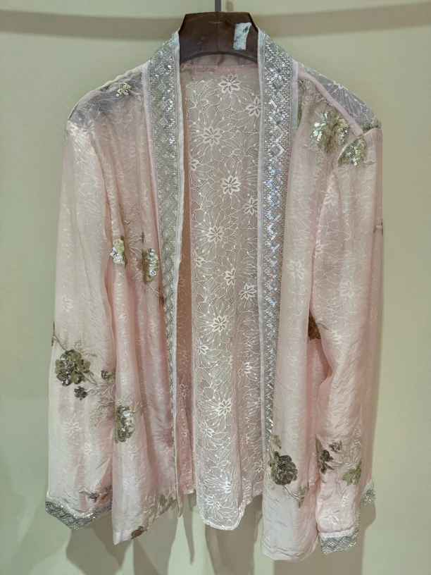 小芬服饰靓色外套200链接