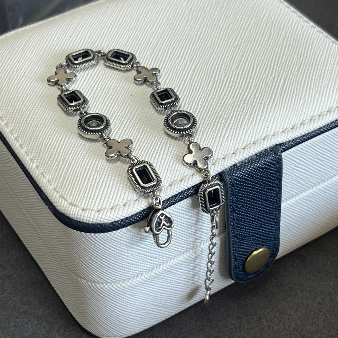 925银合成锆石手链 多元素黑白方圆手链 G21403 轻奢重工时尚