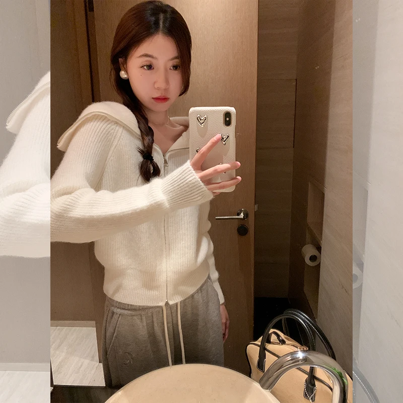 曾小咸 9.26新品 宽松慵懒风大翻领2色毛织开衫Z243MR3080