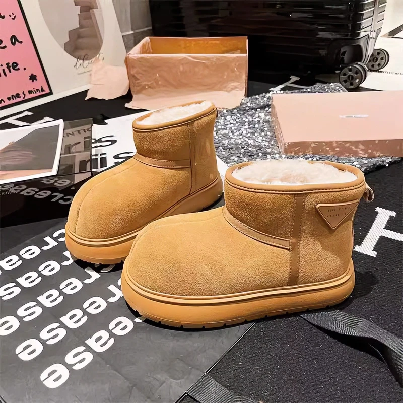 皮毛一体厚底雪地靴女2024新款冬季加绒防滑大头短靴子东北棉鞋