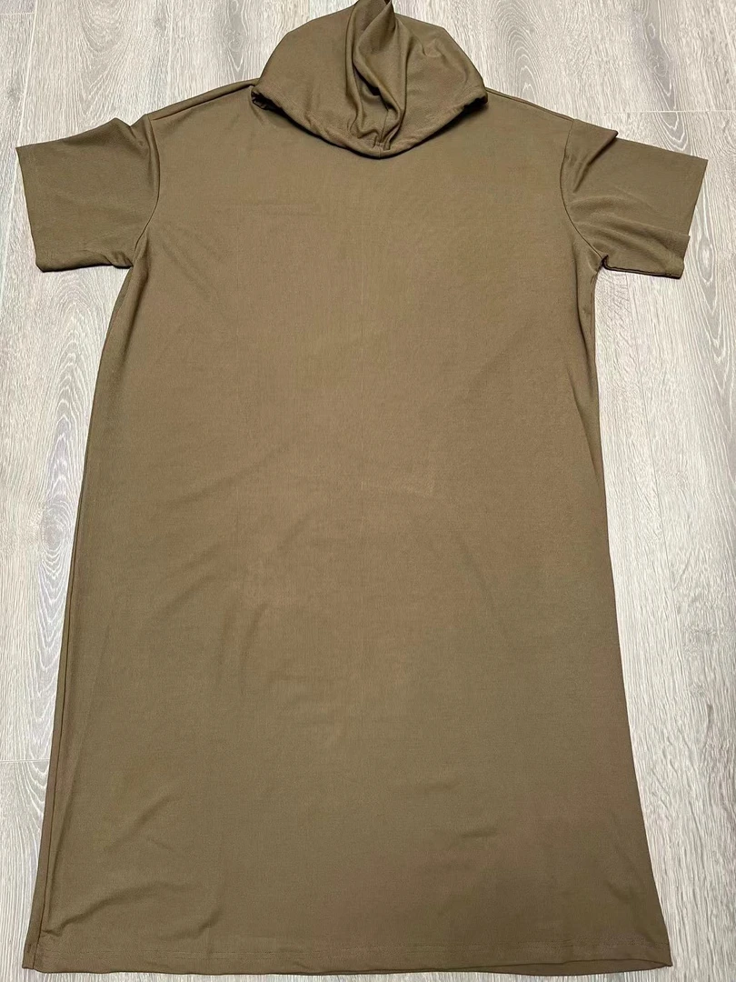 米兰服饰卡其色大帽衫