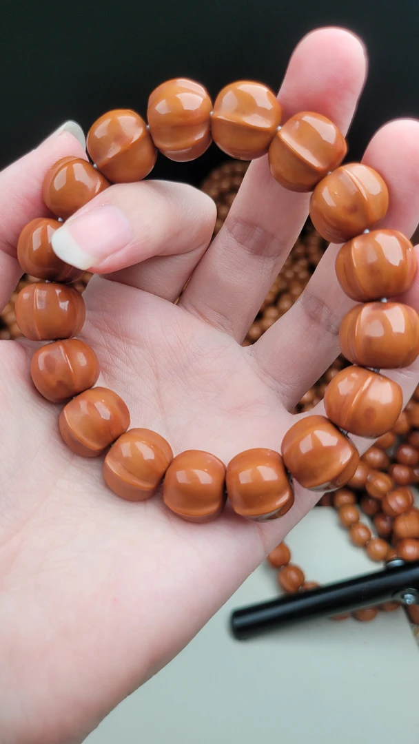 猴头核桃手串全品大三花鲨鱼 15 左右自然反油追色款