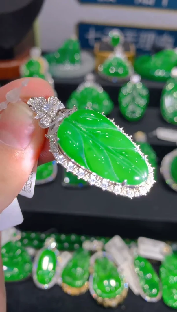 【闪购商品】翡翠颈饰银S925镶嵌24一季