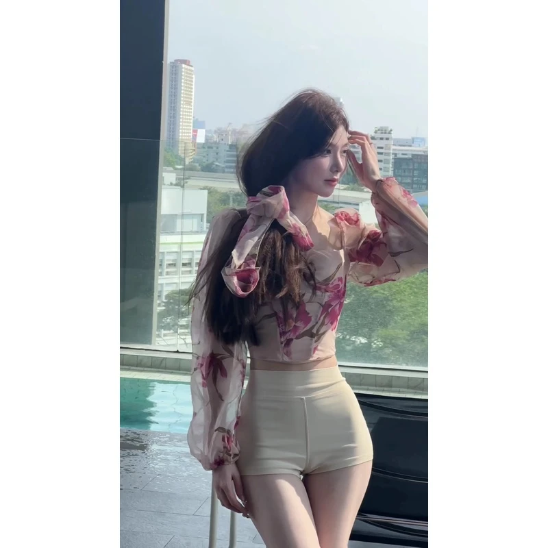 Xx舟舟家【缤纷果酱】省钱风（配挂脖飘带）碎花名媛气质一字肩上衣