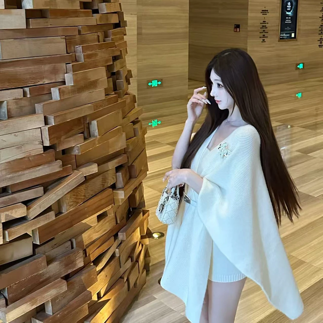 Xx舟舟家【初雪奶糕】新款网红百搭背心短裤披肩三件套【配腰带胸针】