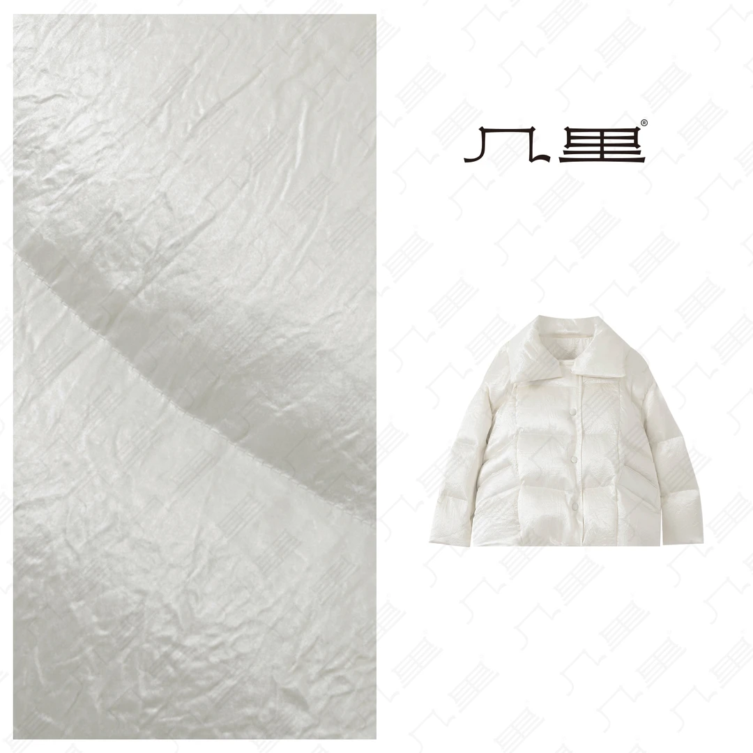 几里与麻 纯色气质羽绒服 衣长62 胸围136  1120341