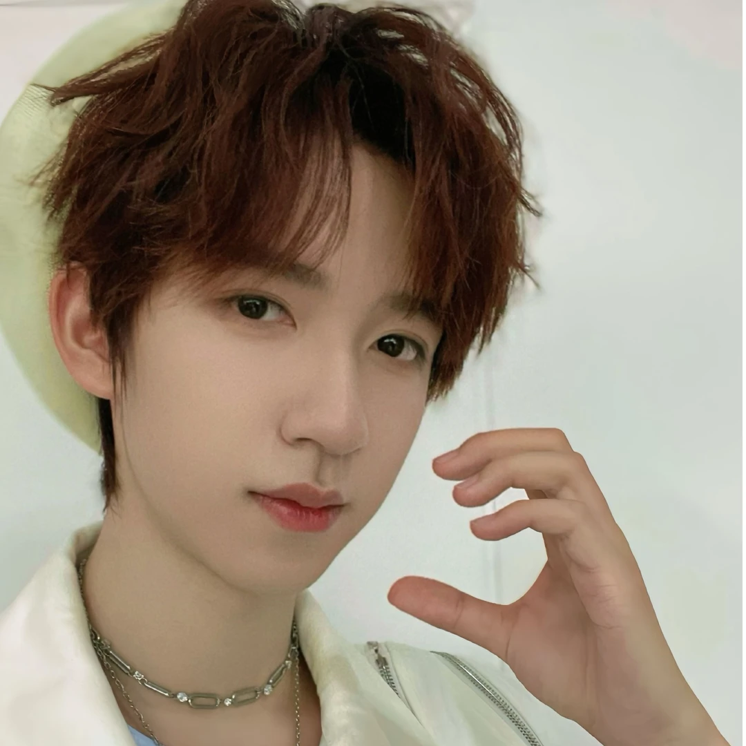 男女明星宣传6寸签名照<代拆><乌龟对对碰><盲抽>