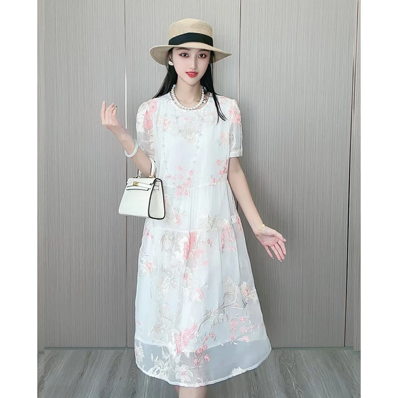 100桑蚕丝真丝顺纡彩绣立体刺绣真丝连衣裙女装连衣裙LYQ146