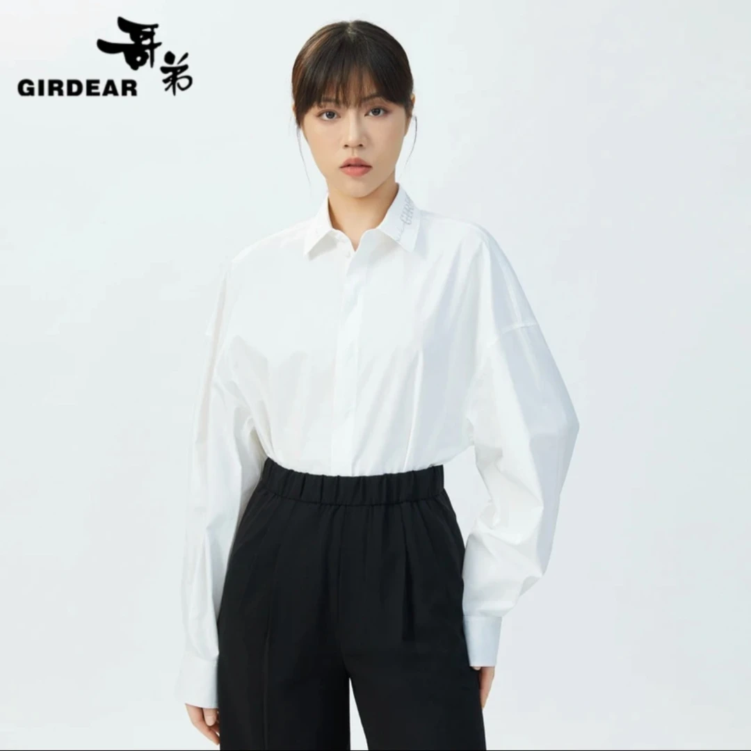 GIRDEAR/哥弟【哥弟/GIRDEAR】新款翻领纯色烫钻衬衣宽松百搭长袖