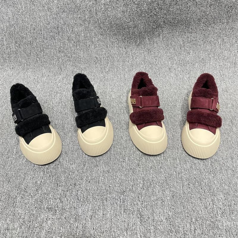 欧洲站休闲真皮女鞋2024冬款时尚百搭磨砂皮羊毛加绒保暖平底板鞋