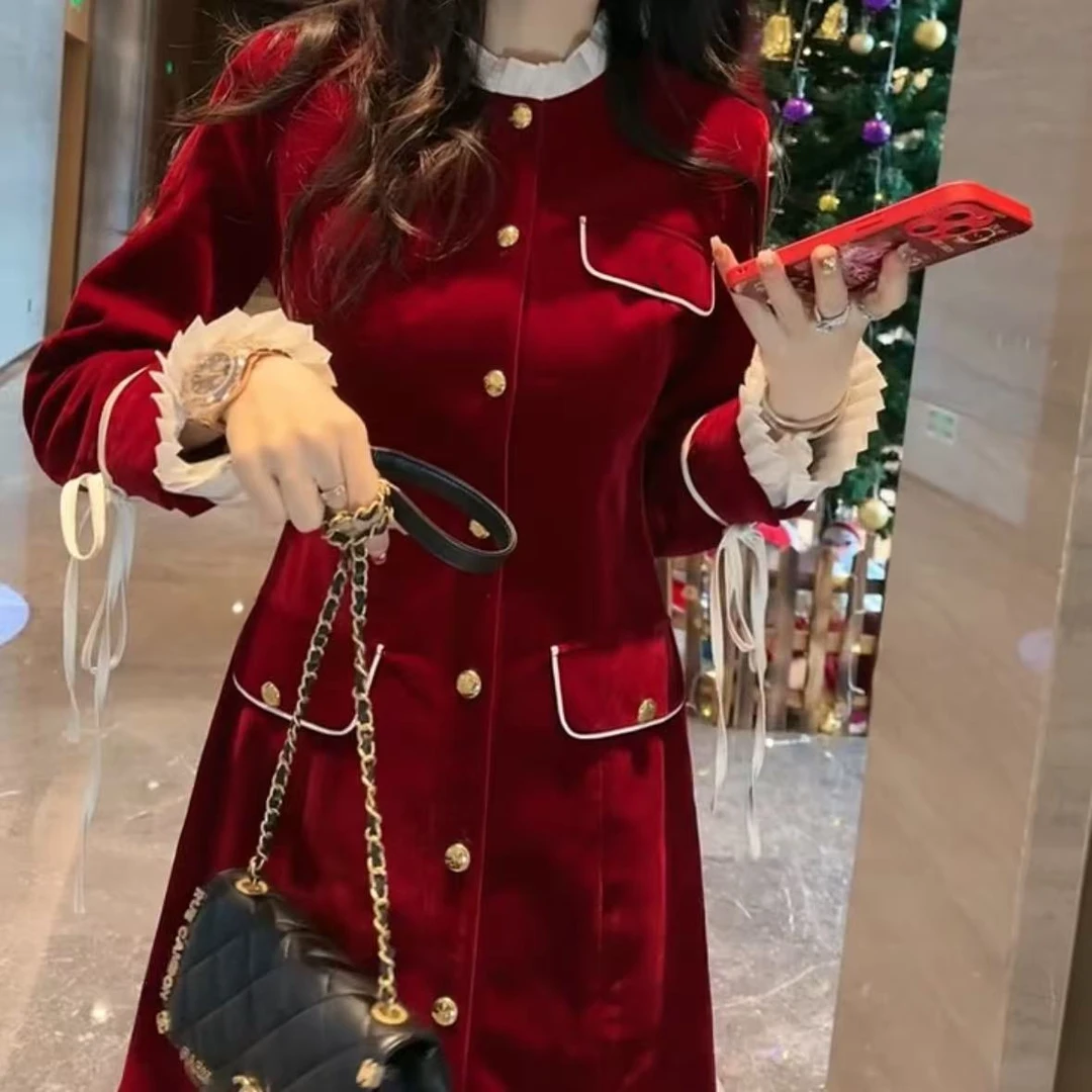 连衣裙显瘦气质网红时尚红色收腰秋冬小香风洋气百搭中长款丝绒裙