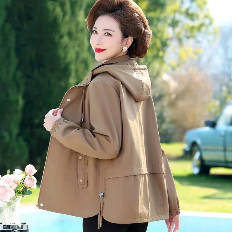 罗蒙妈妈春装外套洋气高贵新款阔太太风衣女中老年人休闲上衣服