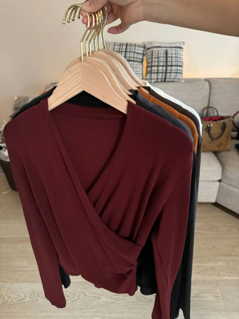 阿黎精选-------巨显瘦V领T恤