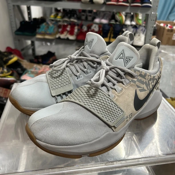 44码/耐克PG1篮球鞋/正品中古球鞋/90新无盒/鞋帮磨损