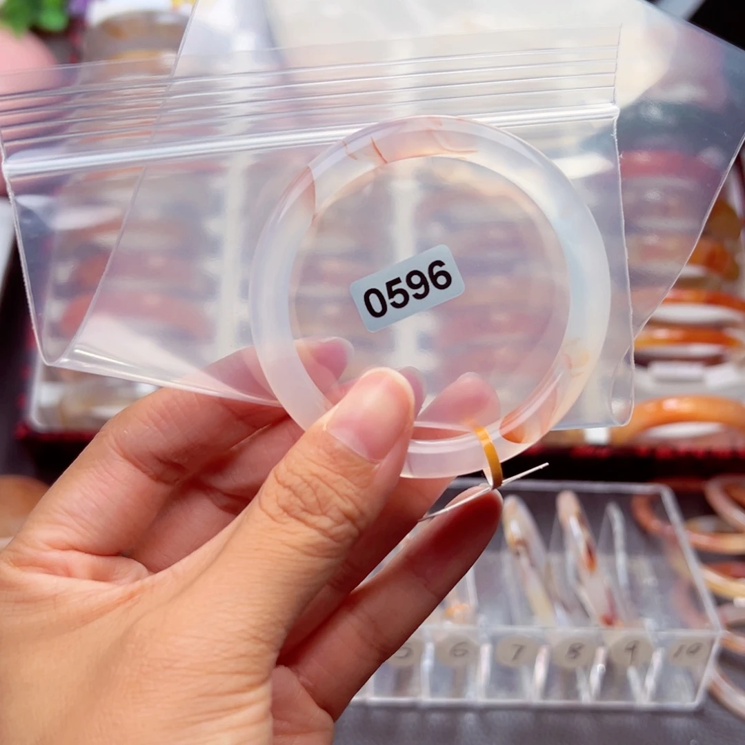 玛瑙/玉髓手镯未镶嵌我***船