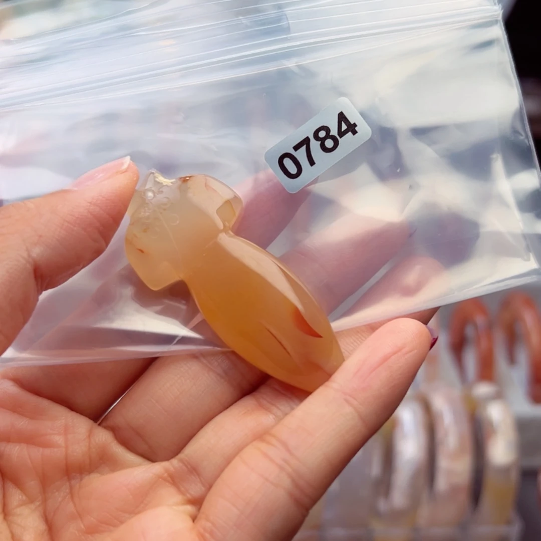 【闪购商品】玛瑙/玉髓吊坠未镶嵌?****